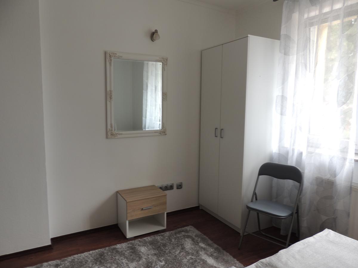 Appartement Roses à Bihać Extérieur photo